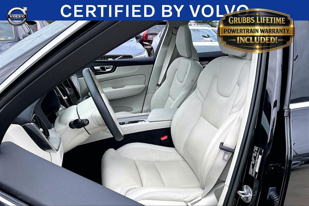 2023 Volvo XC60 B6 Ultimate Bright Theme
