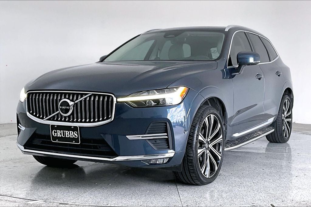 2023 Volvo XC60 B6 Ultimate Bright Theme