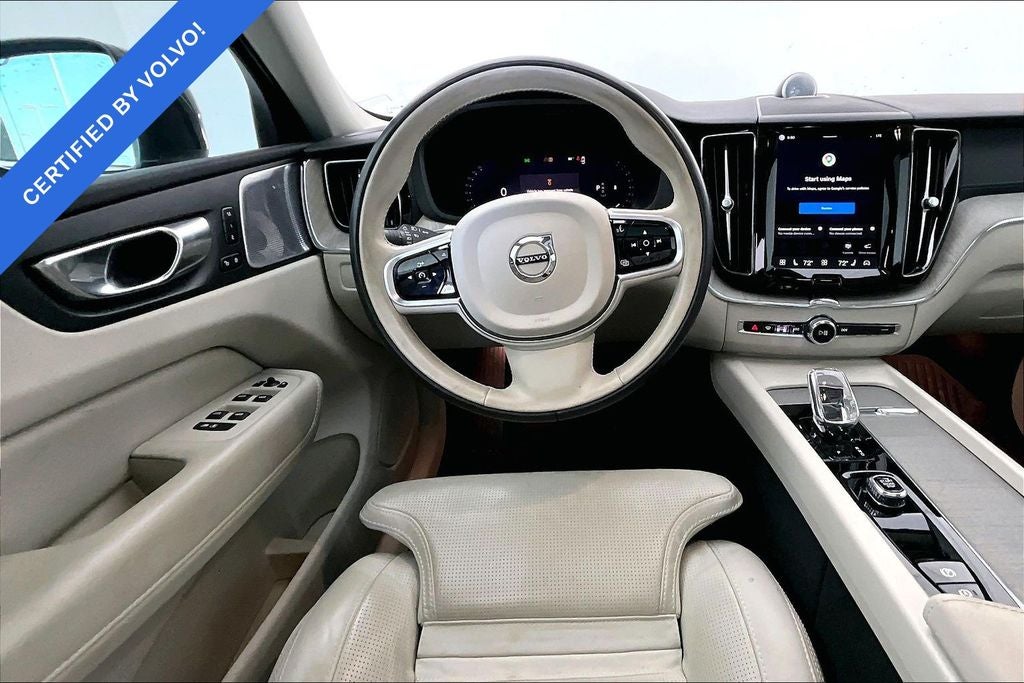 2023 Volvo XC60 B6 Ultimate Bright Theme