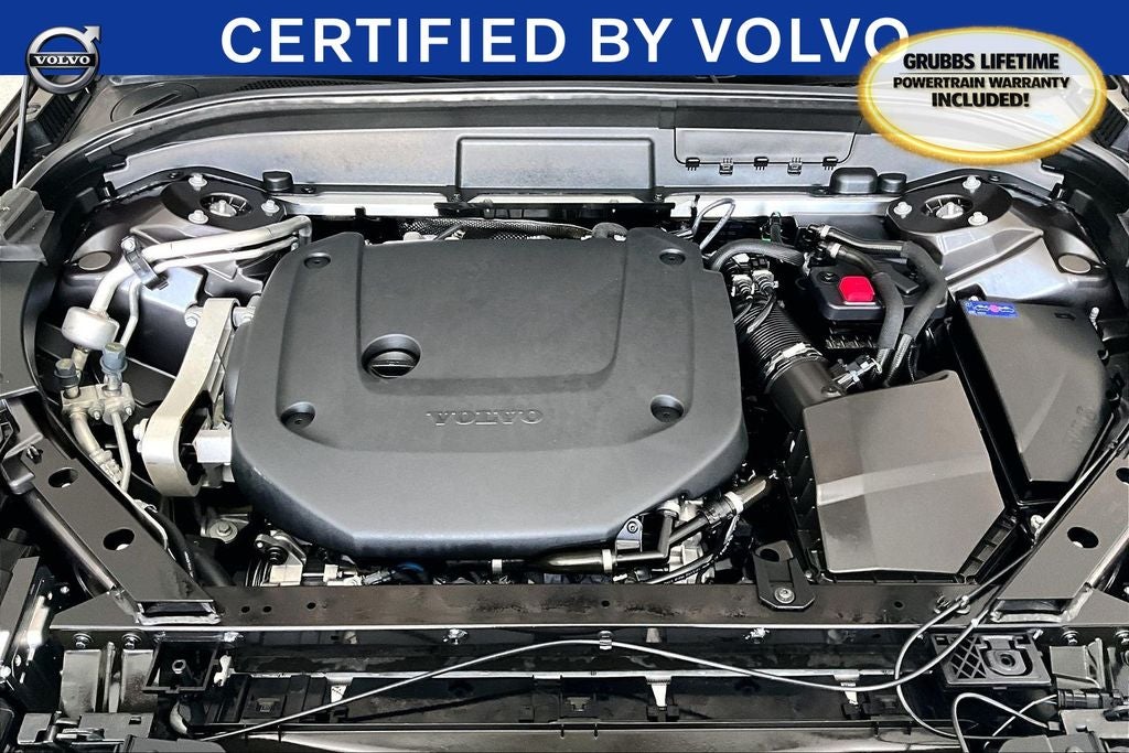 2023 Volvo XC60 B6 Ultimate Dark Theme