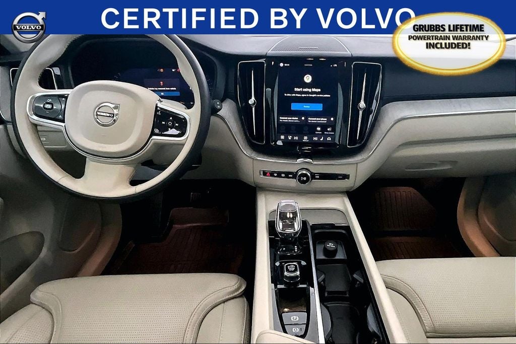 2023 Volvo XC60 B6 Ultimate Dark Theme