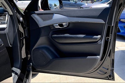 2021 Volvo XC90 T5 Momentum