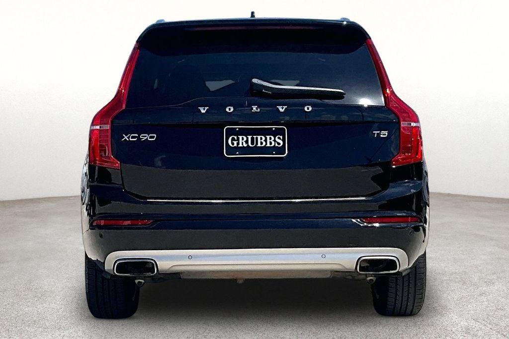 2021 Volvo XC90 T5 Momentum