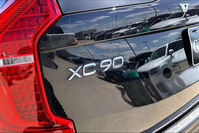 2021 Volvo XC90 T5 Momentum
