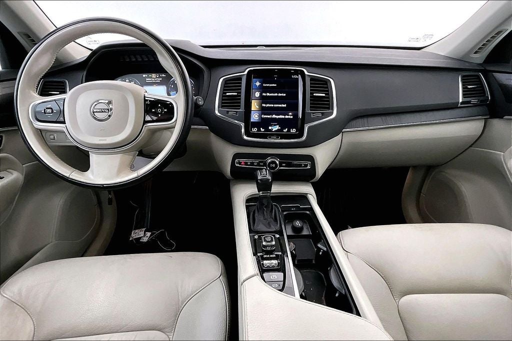 2020 Volvo XC90 T5 Momentum