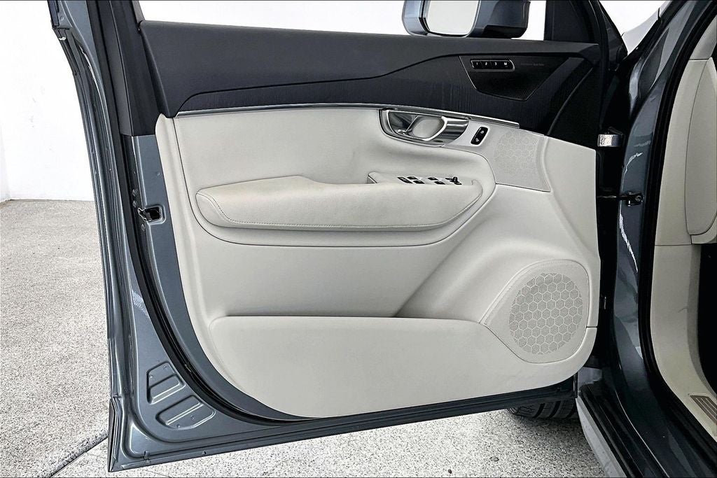 2020 Volvo XC90 T5 Momentum