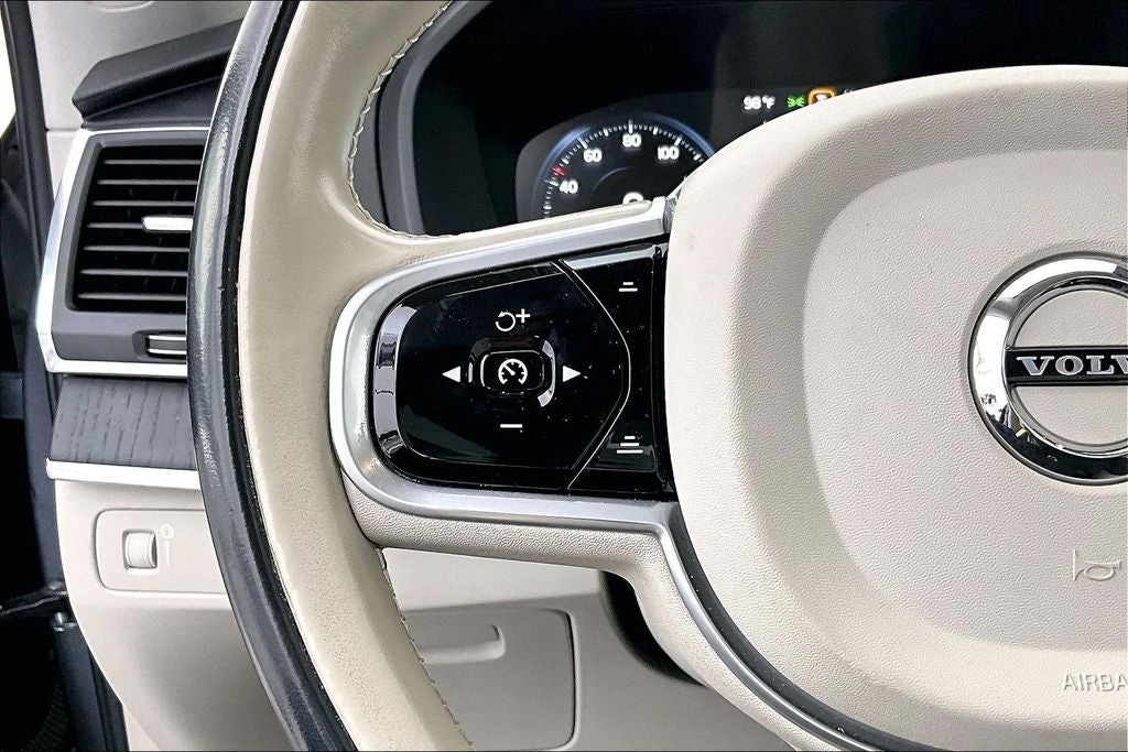 2020 Volvo XC90 T5 Momentum