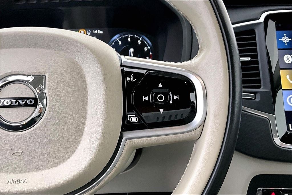2020 Volvo XC90 T5 Momentum
