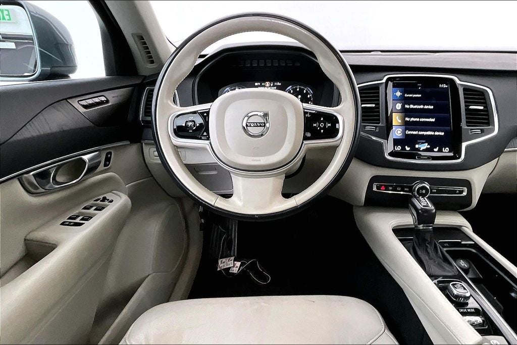 2020 Volvo XC90 T5 Momentum