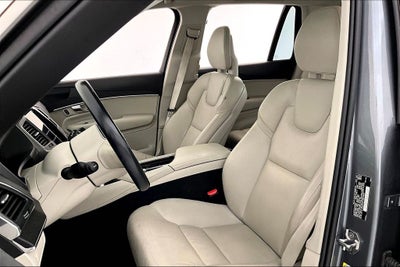 2020 Volvo XC90 T5 Momentum