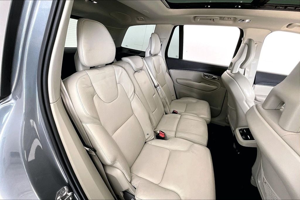 2020 Volvo XC90 T5 Momentum