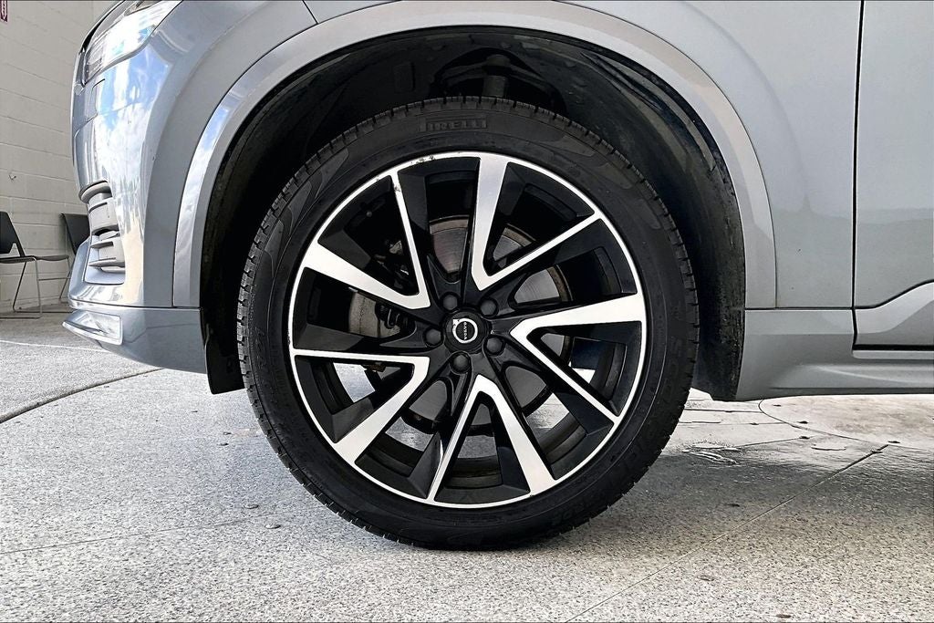 2020 Volvo XC90 T5 Momentum