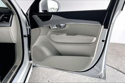 2021 Volvo XC90 T5 Momentum
