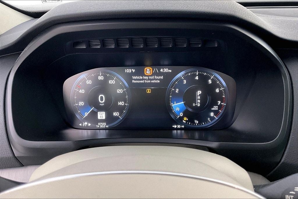 2021 Volvo XC90 T5 Momentum