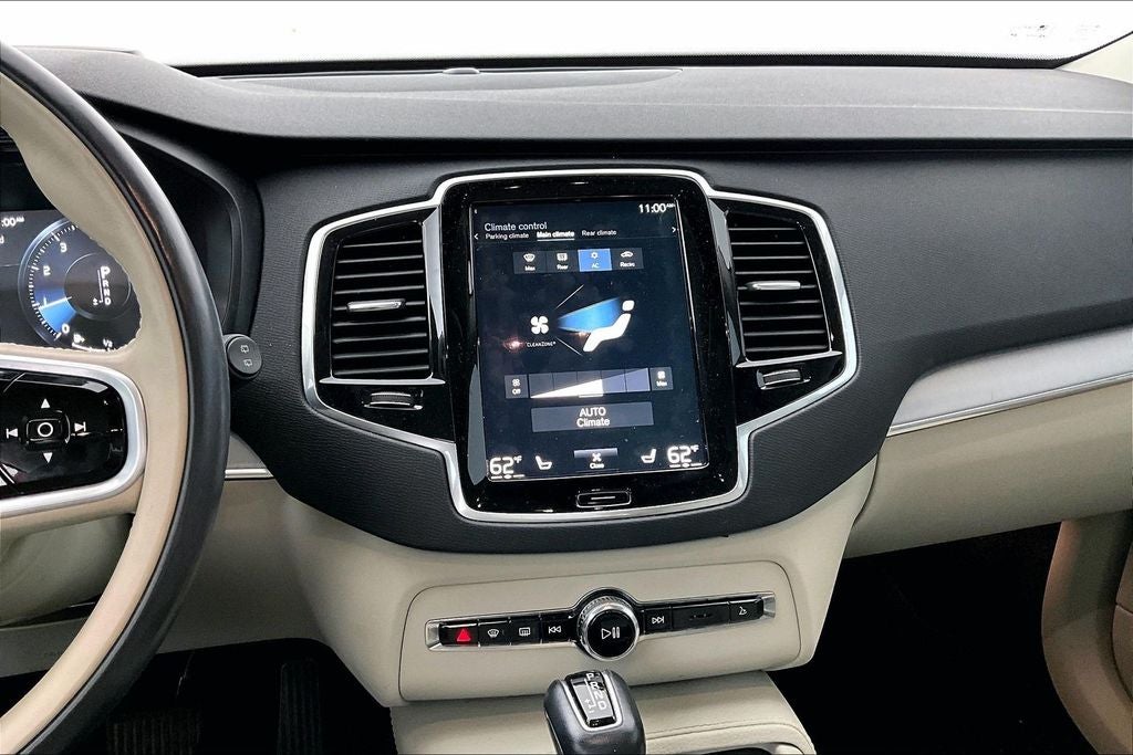 2021 Volvo XC90 T5 Momentum