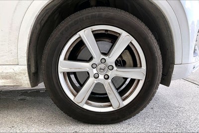 2021 Volvo XC90 T5 Momentum
