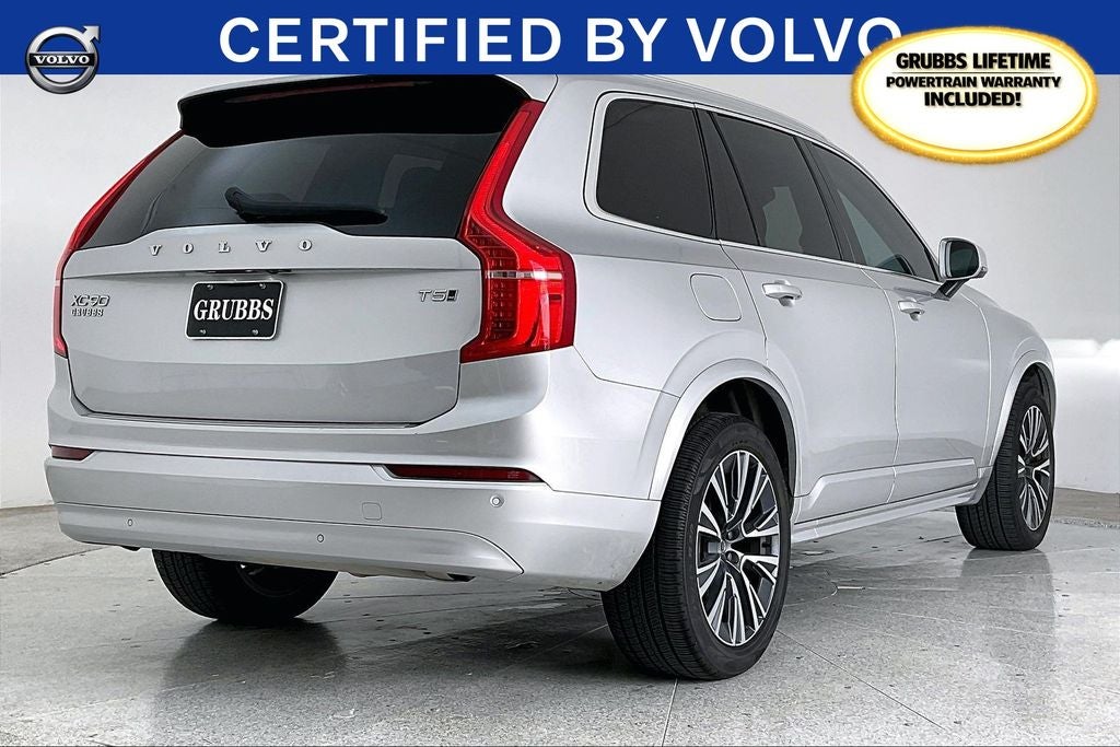 2022 Volvo XC90 T5 Momentum