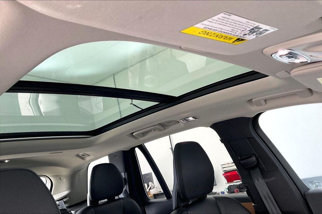 2022 Volvo XC90 T5 Momentum