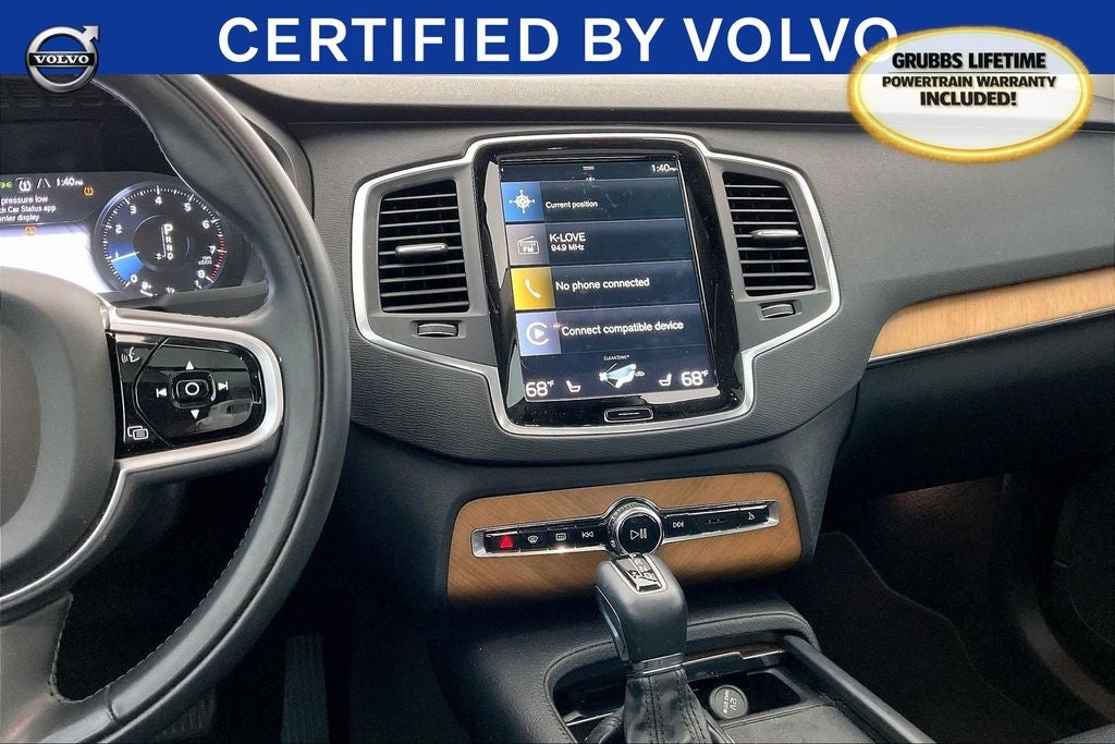 2022 Volvo XC90 T5 Momentum