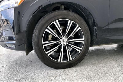 2021 Volvo XC60 T5 Momentum