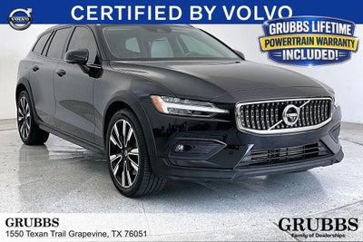 2022 Volvo V60 Cross Country T5