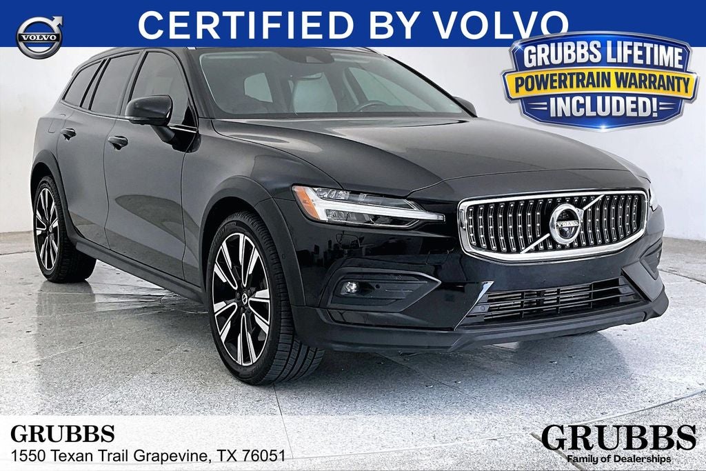 2022 Volvo V60 Cross Country T5