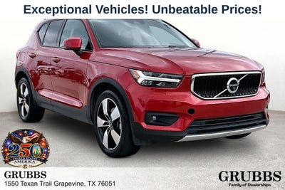 2019 Volvo XC40 Momentum