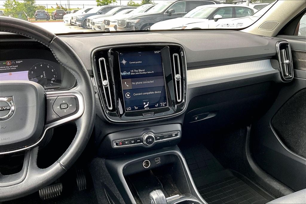 2019 Volvo XC40 Momentum