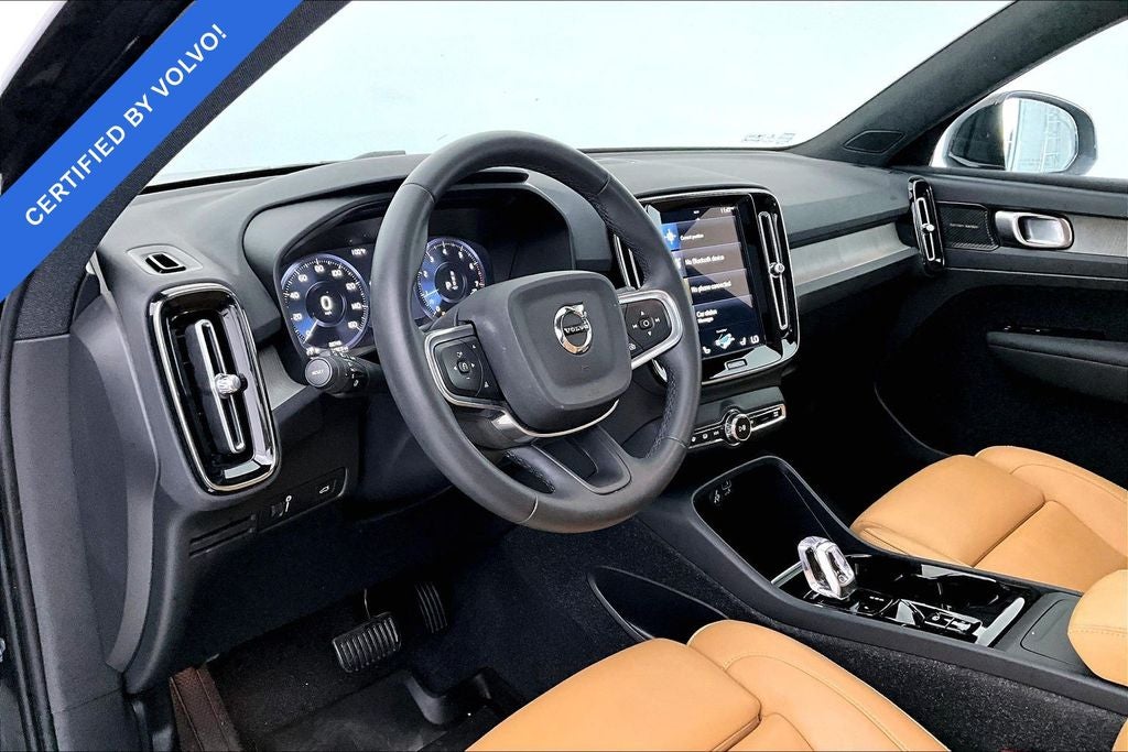 2022 Volvo XC40 T5 Inscription