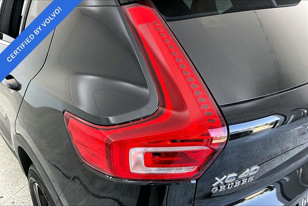 2022 Volvo XC40 T5 Inscription