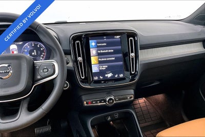 2022 Volvo XC40 T5 Inscription