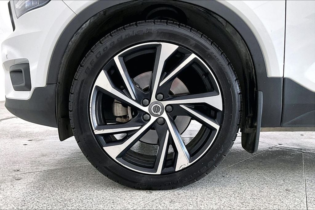 2020 Volvo XC40 R-Design