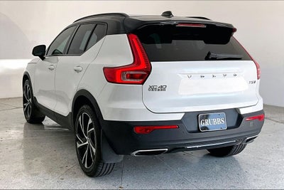 2020 Volvo XC40 R-Design