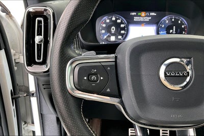 2020 Volvo XC40 R-Design