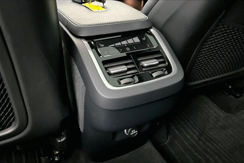 2019 Volvo XC90 T6 Momentum