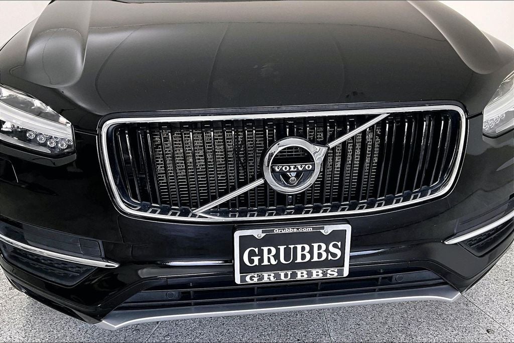 2019 Volvo XC90 T6 Momentum