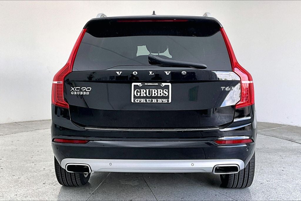2019 Volvo XC90 T6 Momentum