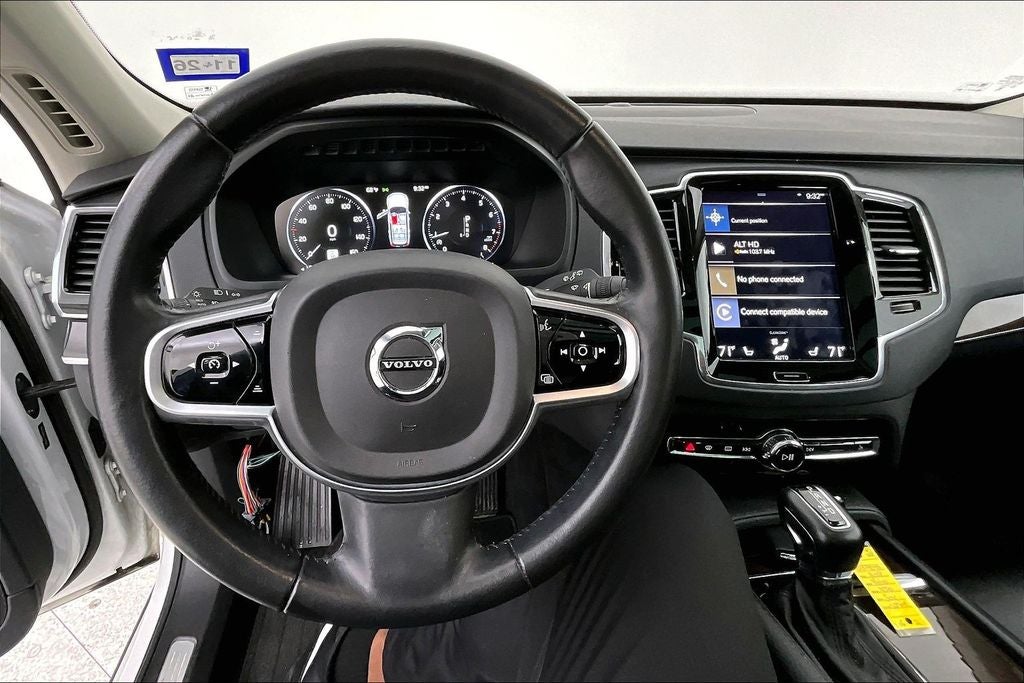 2018 Volvo XC90 T6 Momentum