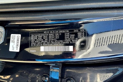 2016 Volvo XC90 T6 Momentum