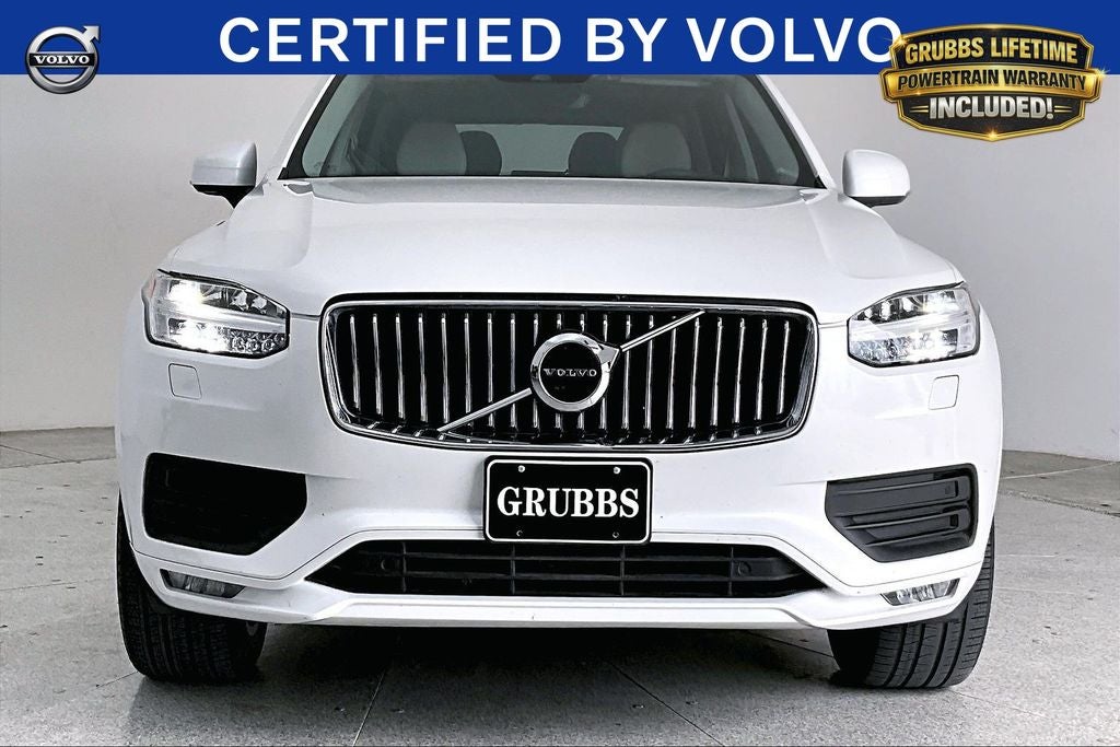2022 Volvo XC90 T6 Momentum