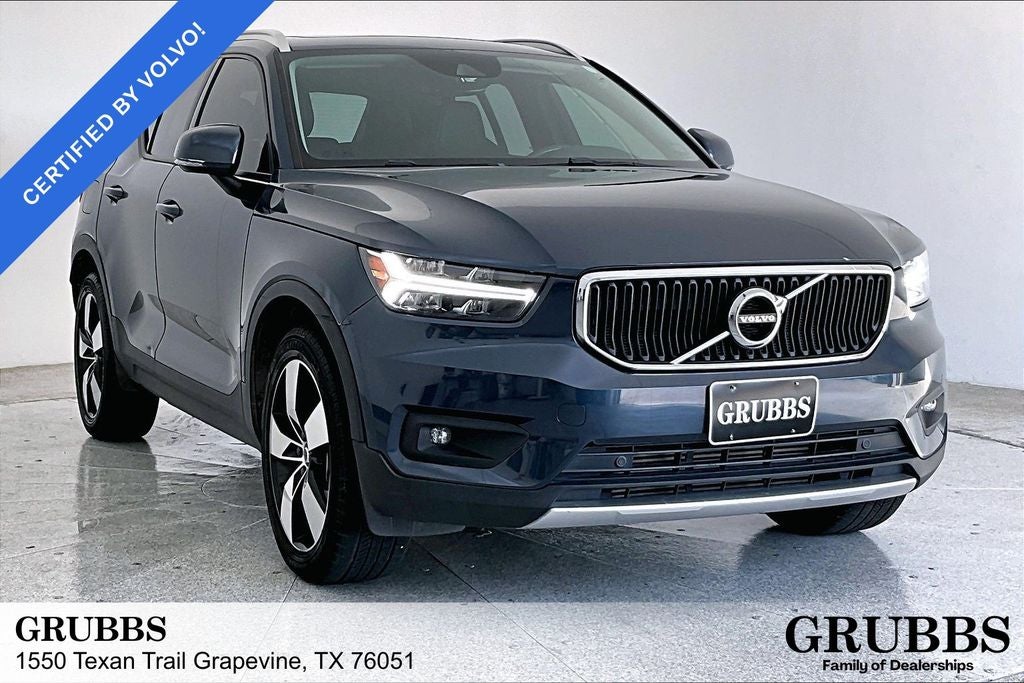 2021 Volvo XC40 Momentum