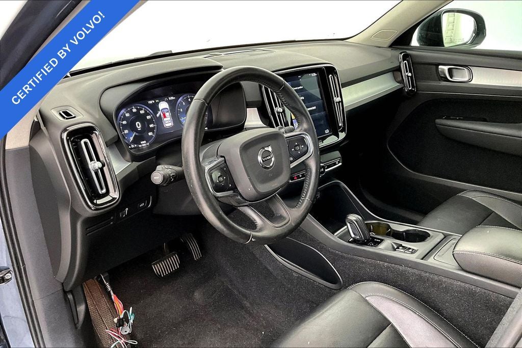 2021 Volvo XC40 Momentum