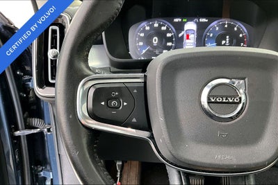 2021 Volvo XC40 Momentum