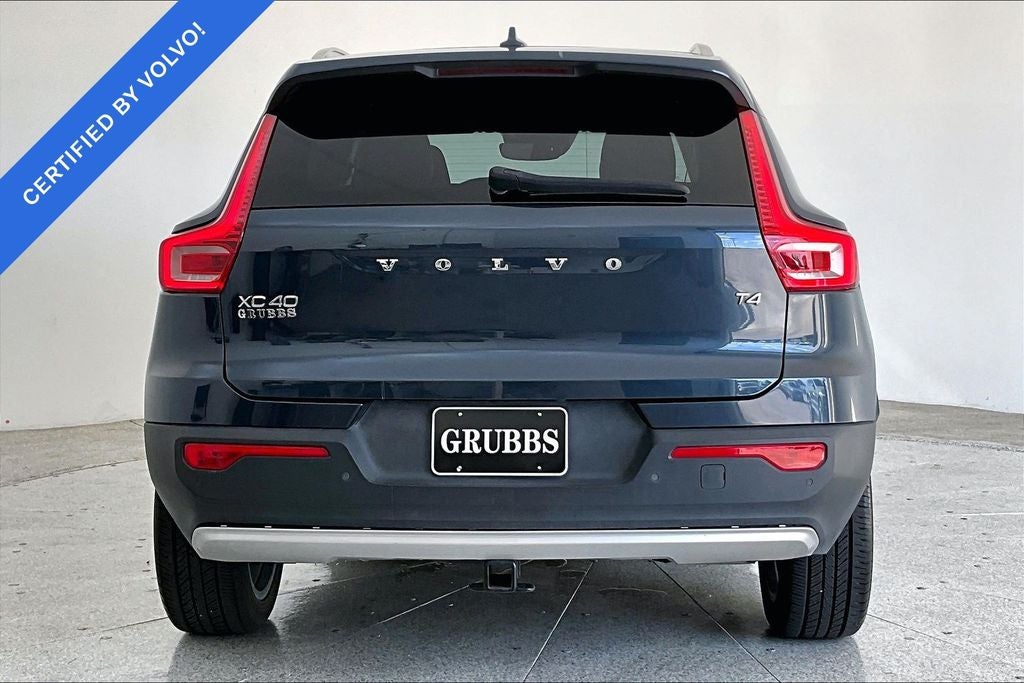 2021 Volvo XC40 Momentum
