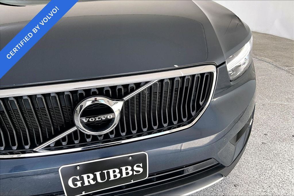 2021 Volvo XC40 Momentum