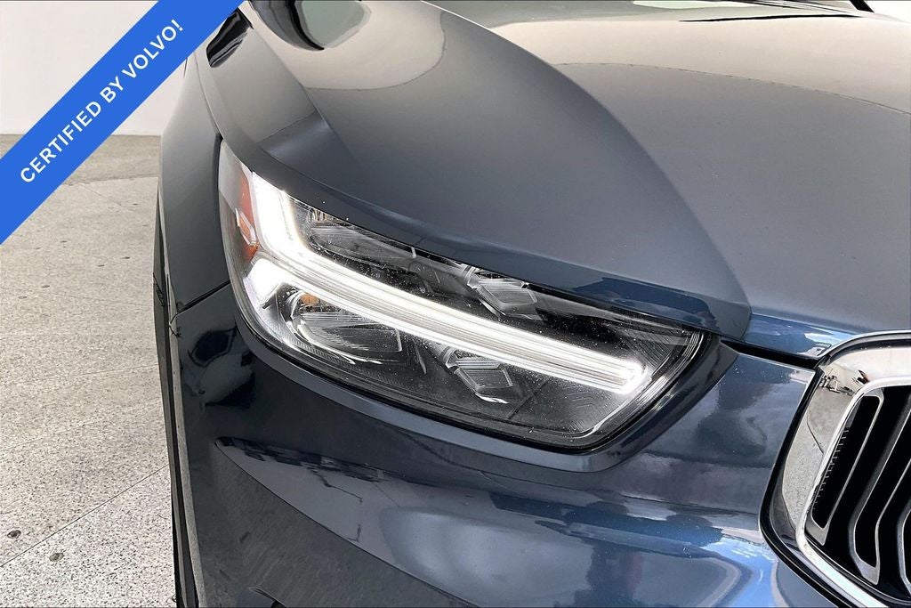 2021 Volvo XC40 Momentum
