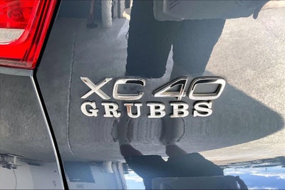 2021 Volvo XC40 Momentum
