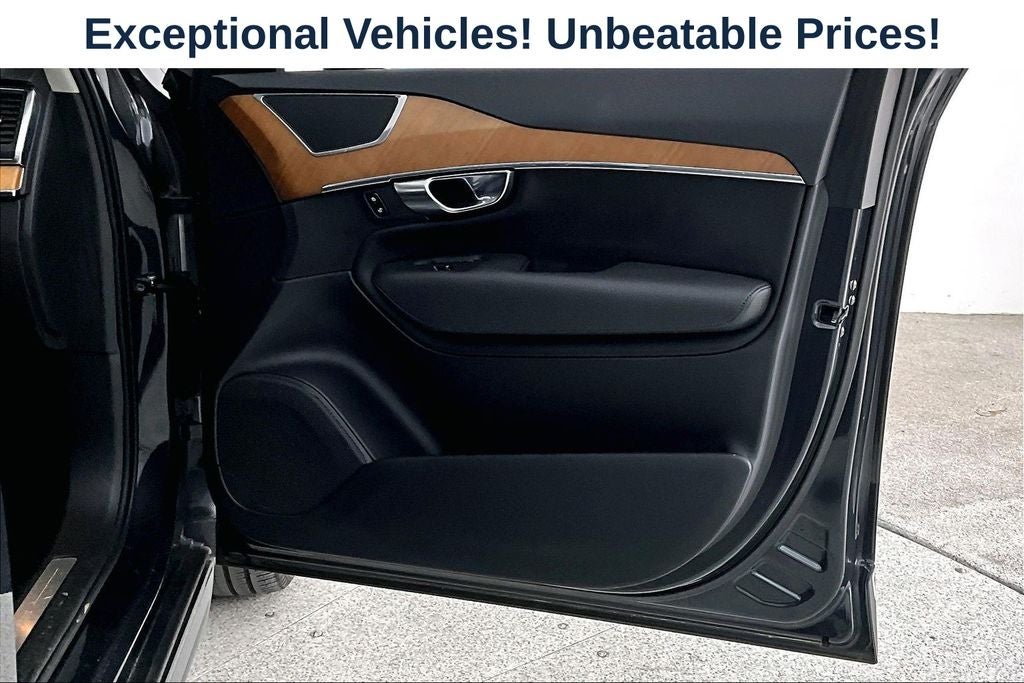 2021 Volvo XC90 Recharge Plug-In Hybrid T8 Inscription Expression 7 Passenger