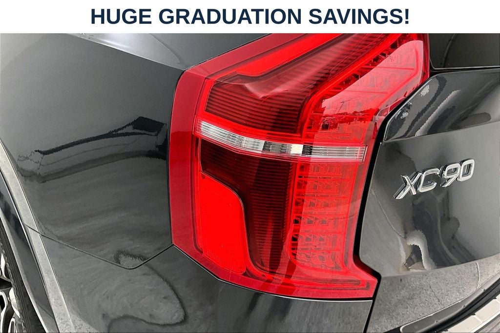 2021 Volvo XC90 Recharge Plug-In Hybrid T8 Inscription Expression 7 Passenger