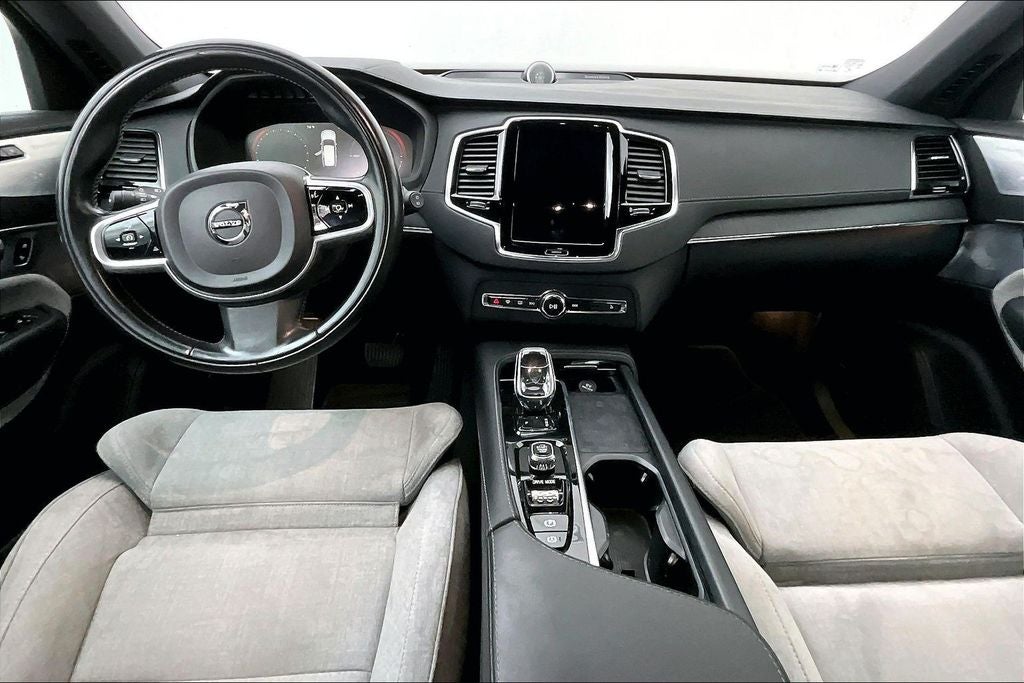 2021 Volvo XC90 Recharge Plug-In Hybrid T8 Inscription 7 Passenger